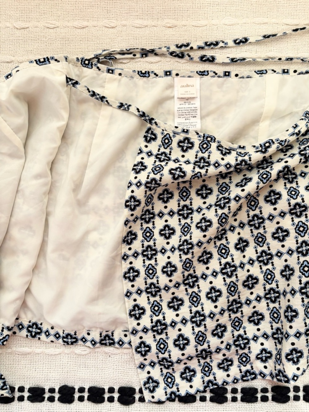 Blue Floral Tile Print Mini Wrap Skirt Tie Side Lined Boho Coastal Size S Preppy - Picture 7 of 12